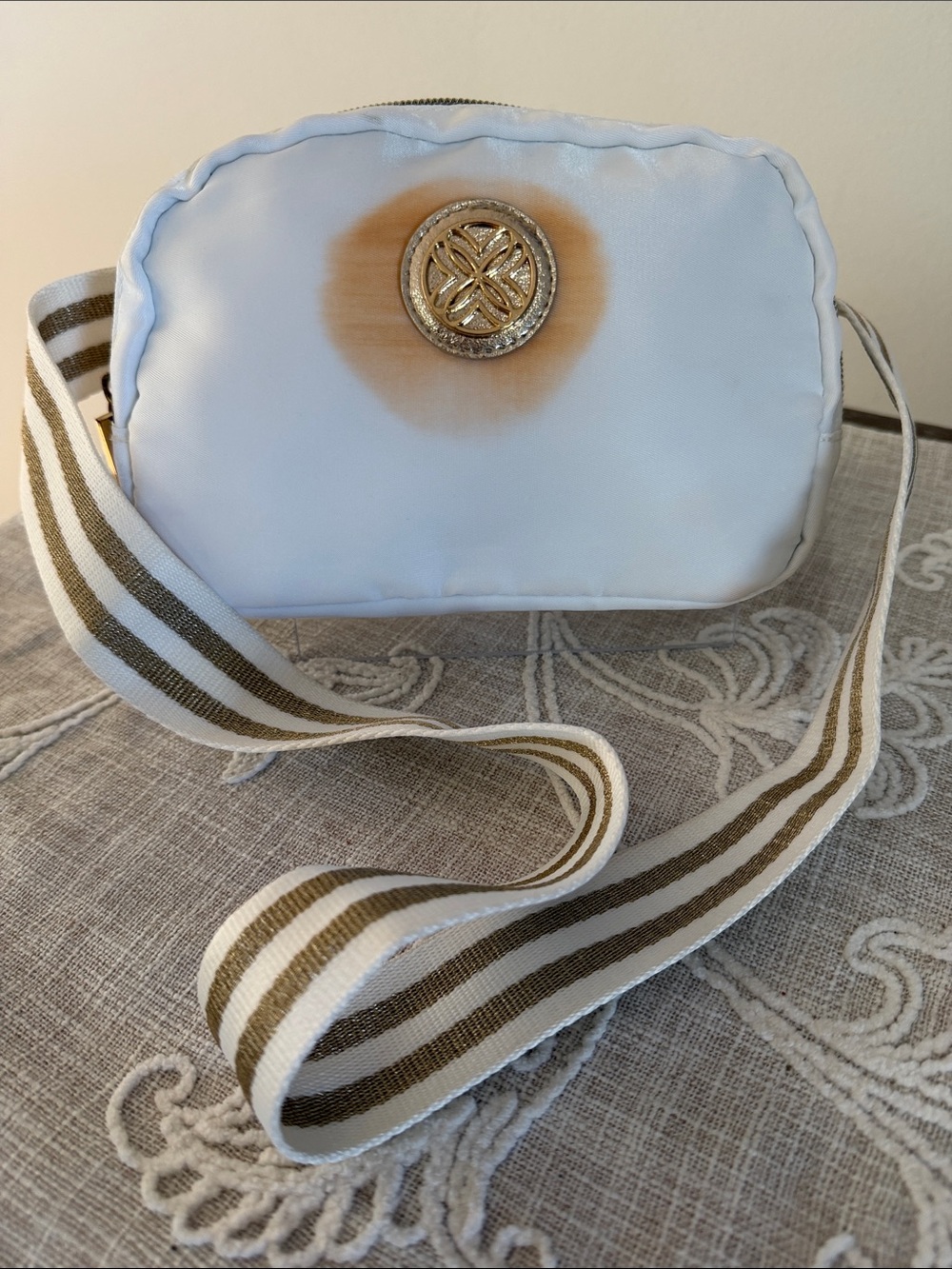 Lily Pulitzer Jeanie Resort White Belt Bag with Gold Emblem